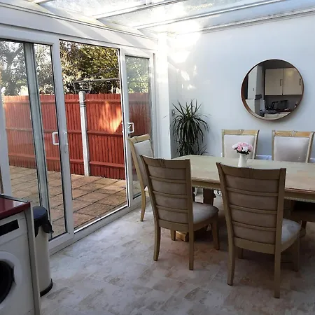 Mirandas Place Gillingham  Exterior foto